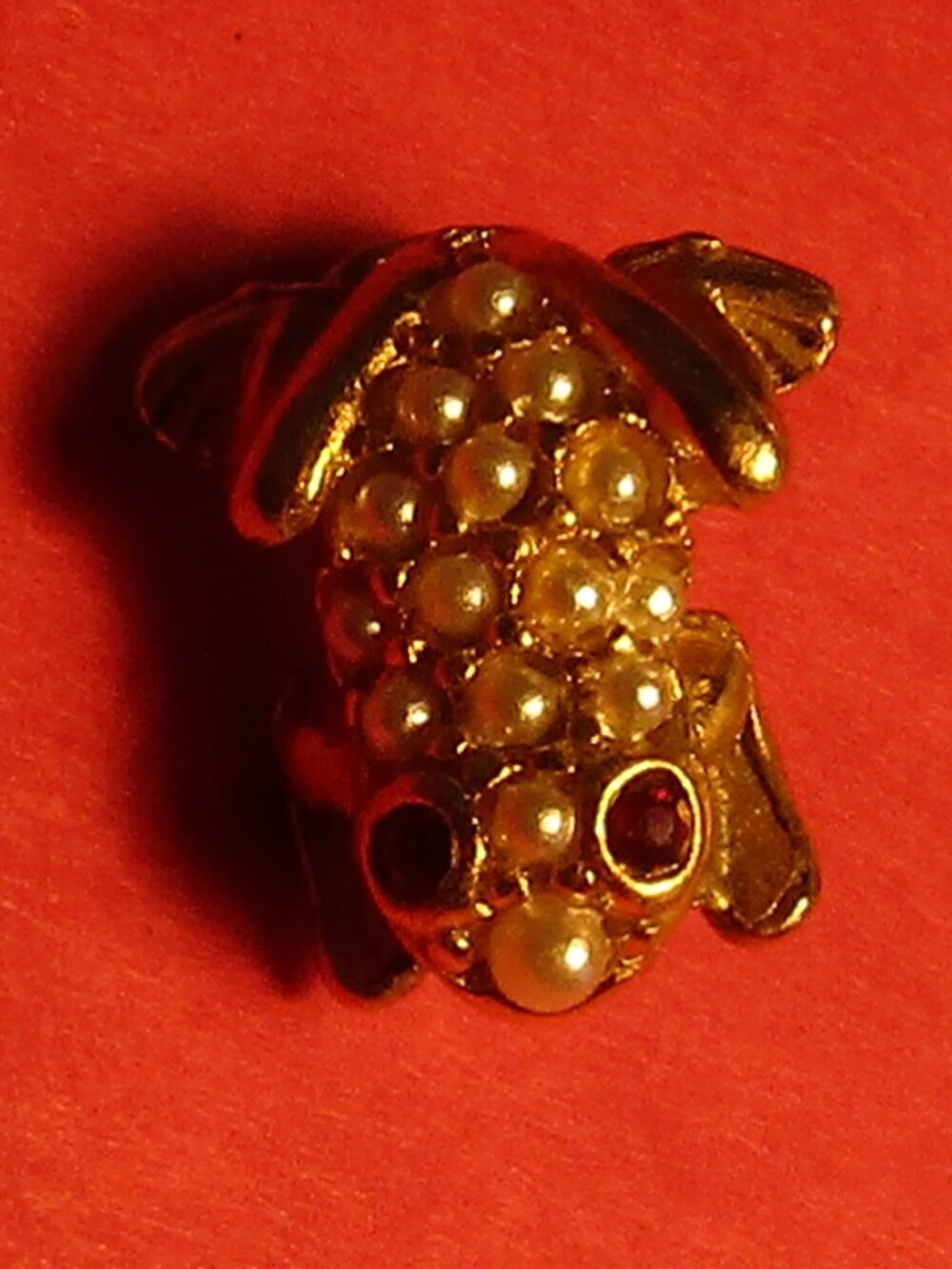 Tiny-est MINIATURE FROG PIN BROOCH Only 1/2" Faux Pearls Red Rhinestone Eyes